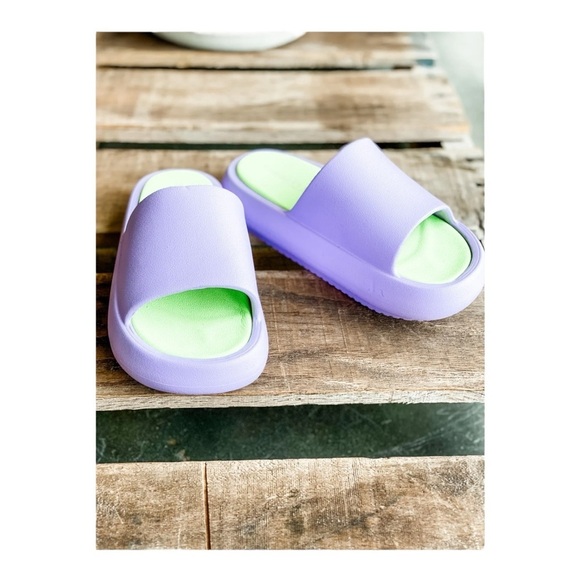 beach slides by J/SLIDES BEACH SLIDES Squish Slide Sandal  NIB - Picture 1 of 6